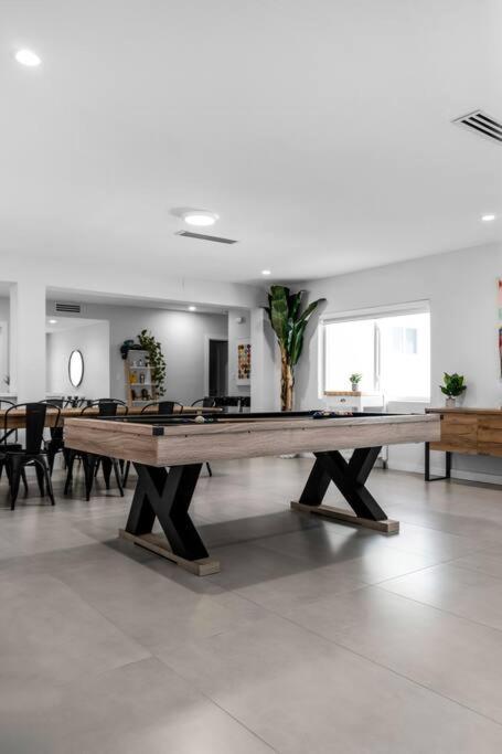 Stylish 4 Bedroom With Pool, 12 Minutes To The Villa