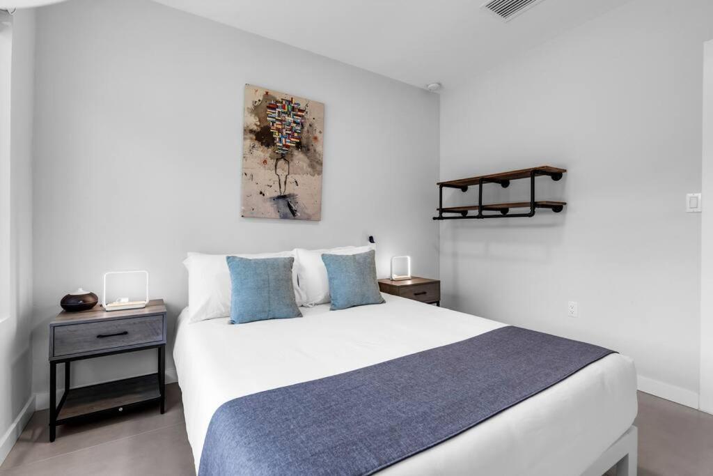 Villa Stylish 4 Bedroom With Pool, 12 Minutes To The