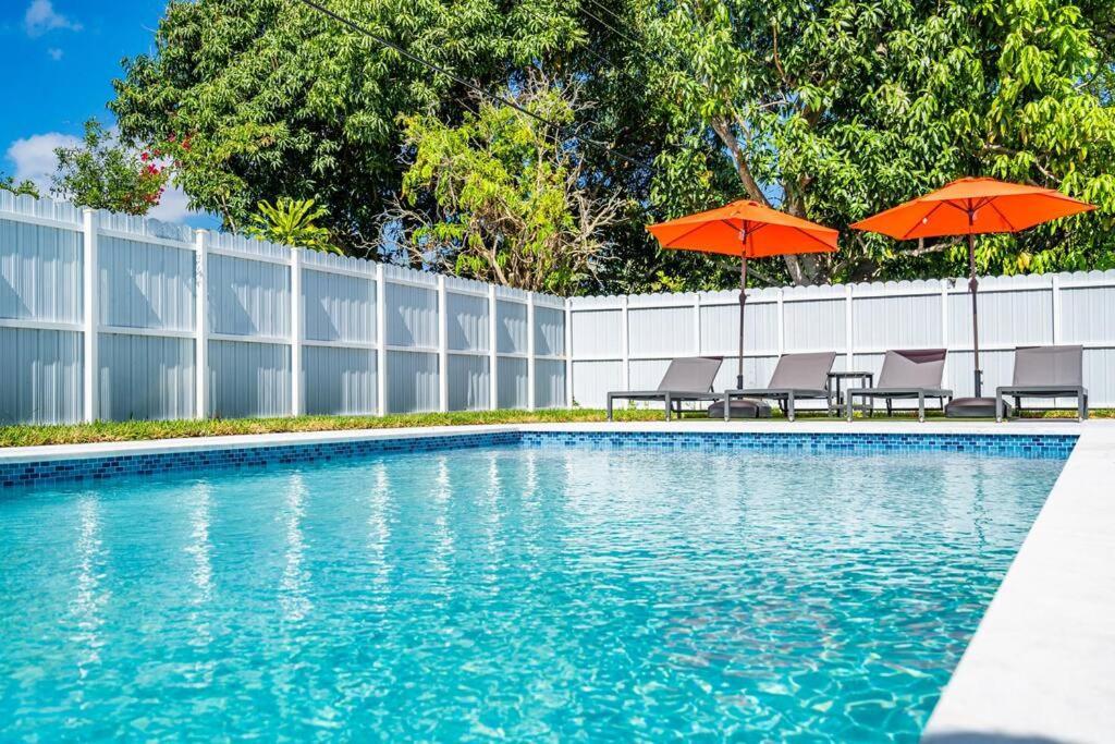 Stylish 4 Bedroom With Pool, 12 Minutes To The Villa *